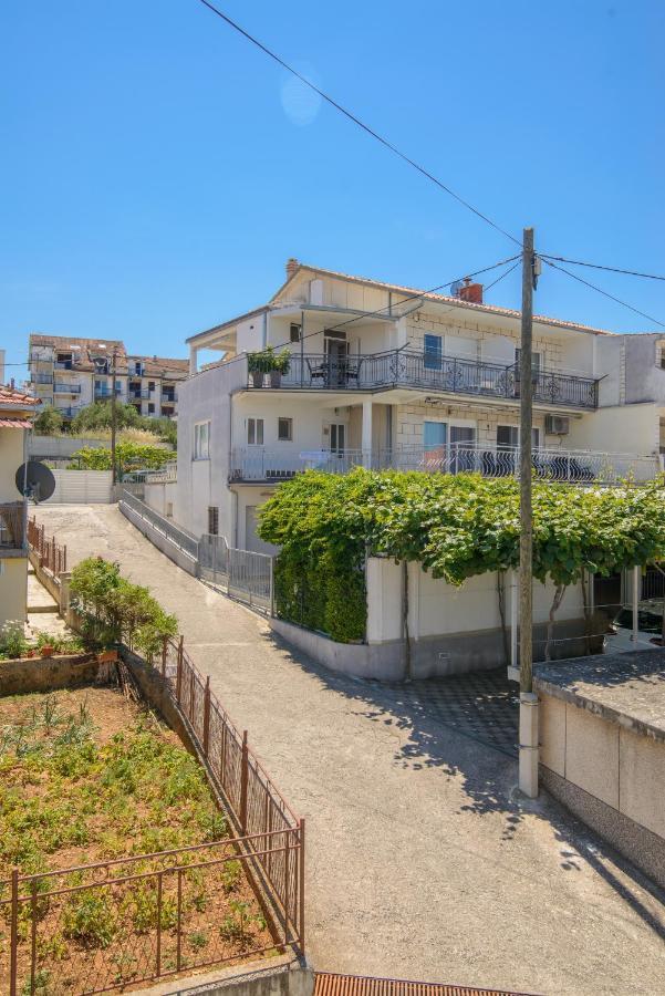 Apartments Tonka Trogir Extérieur photo
