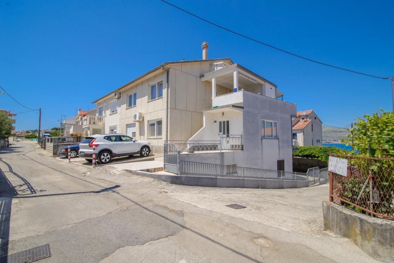 Apartments Tonka Trogir Extérieur photo